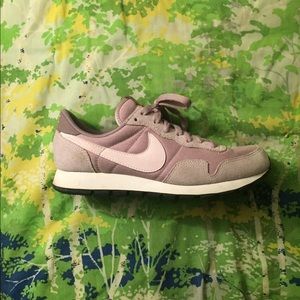 👟📀🌸 CLASSIC NIKES ✨ AIR PEGASUS 83 🦄🌟